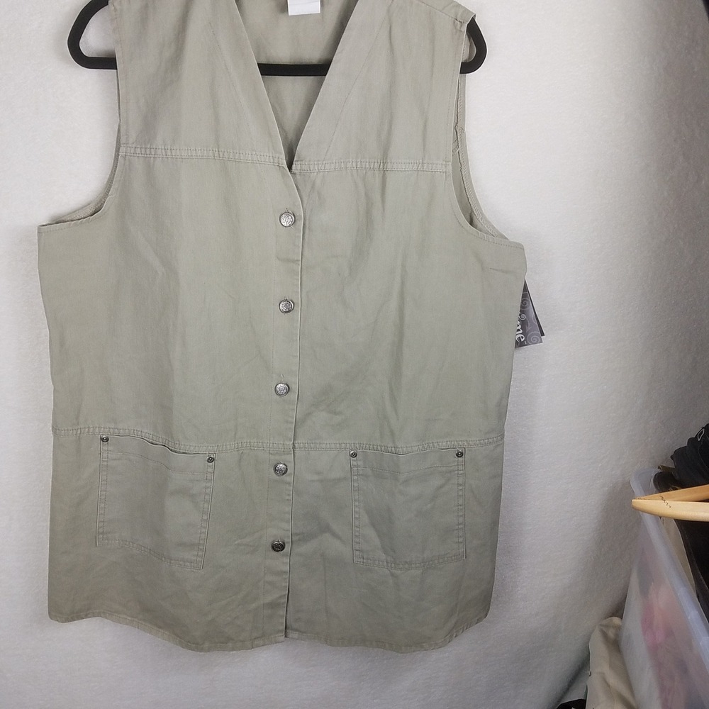In‎ Due Time Vest Women XL Khaki Tan NWT Utility Cotton Maternity Button Front